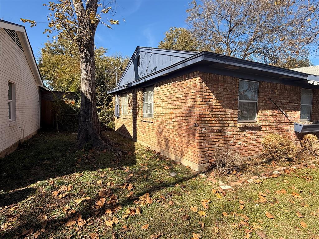 3711 Happy Canyon Drive