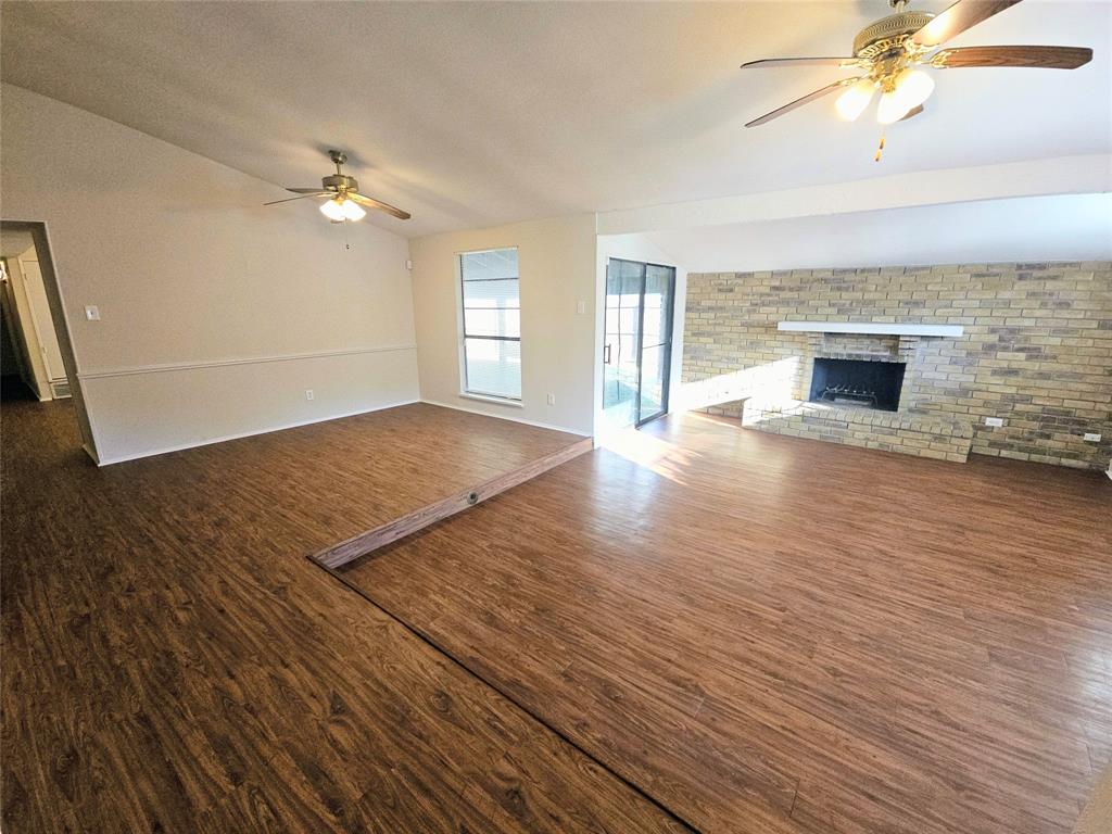 WOODFIELD ADDITION (ARLINGTON) - Residential Lease