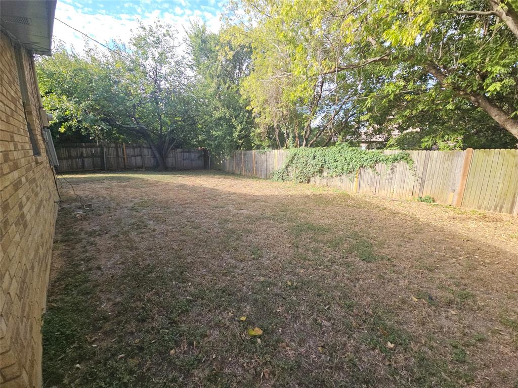 WOODFIELD ADDITION (ARLINGTON) - Residential Lease