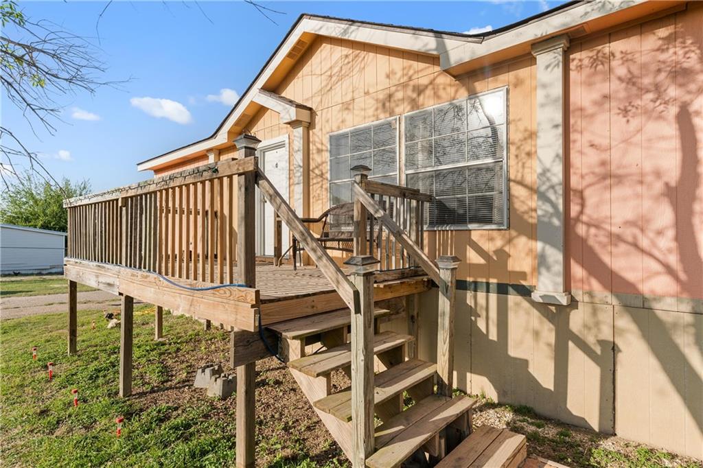 1412 N Agnes Wills Road