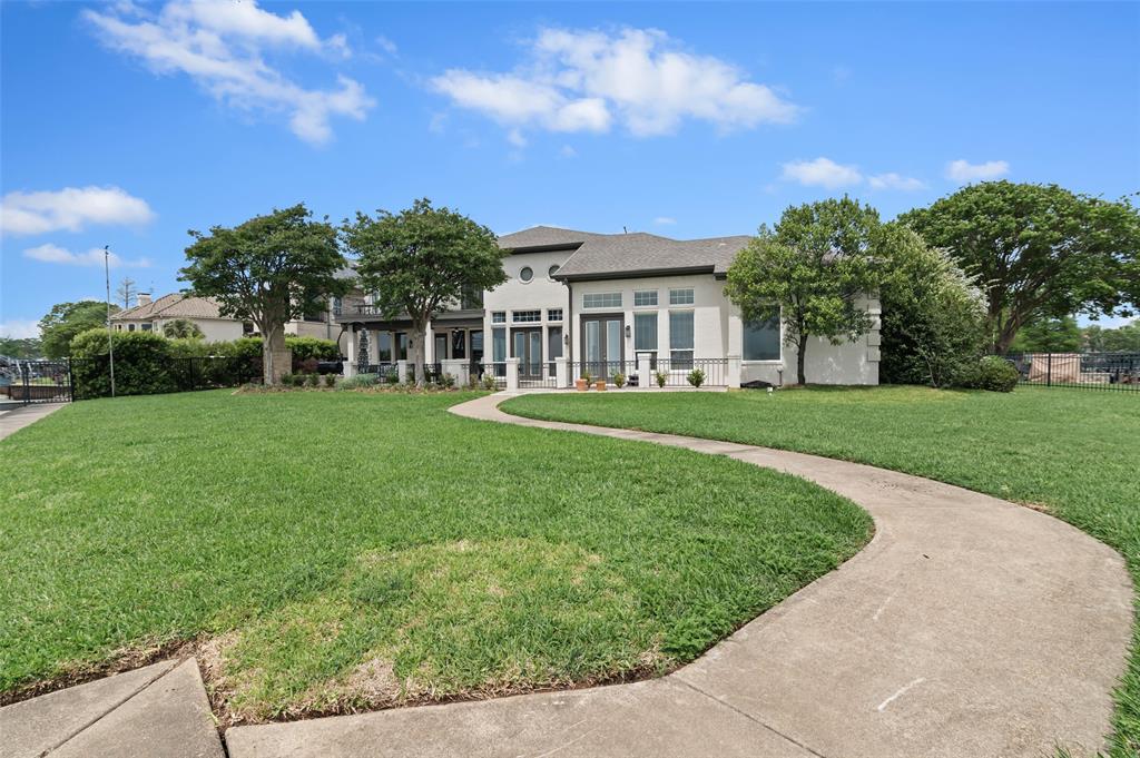 Pinnacle Club - Residential