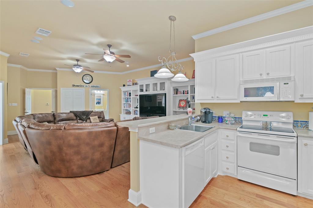Pinnacle Club - Residential