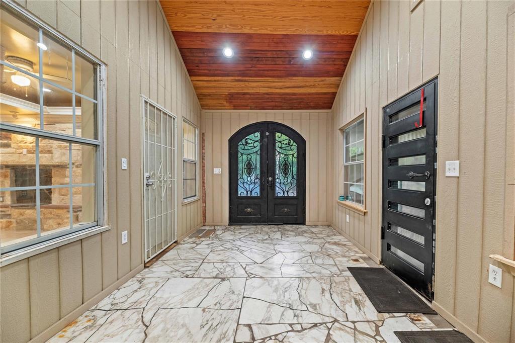 606 W Pembroke Avenue