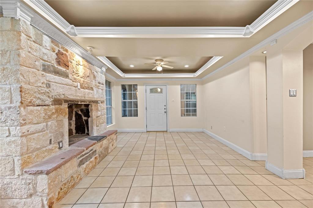 606 W Pembroke Avenue