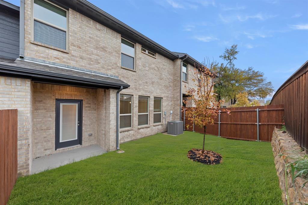 Sereno Oaks at Buckner Terrace - Residential