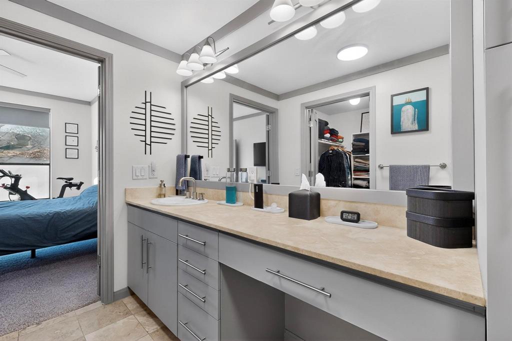 Nineteen Gilbert Condo - Residential