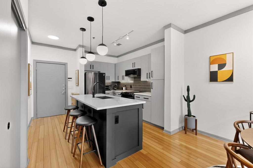 Nineteen Gilbert Condo - Residential