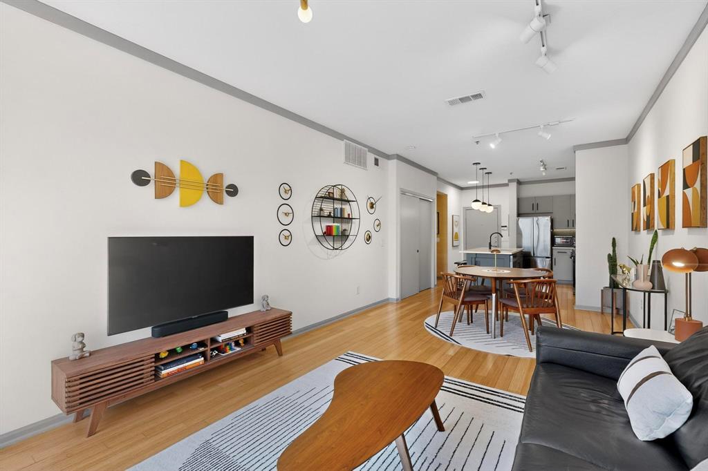 Nineteen Gilbert Condo - Residential