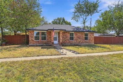900 N Grand Avenue Waxahachie TX 75165