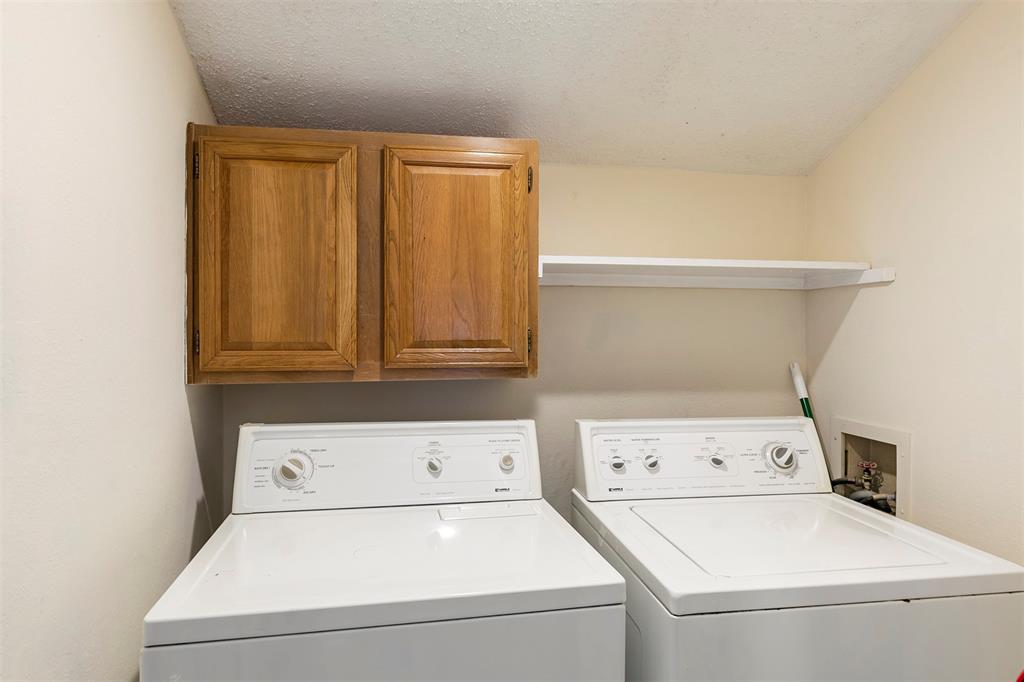 Preston On Creek Condos - Residential