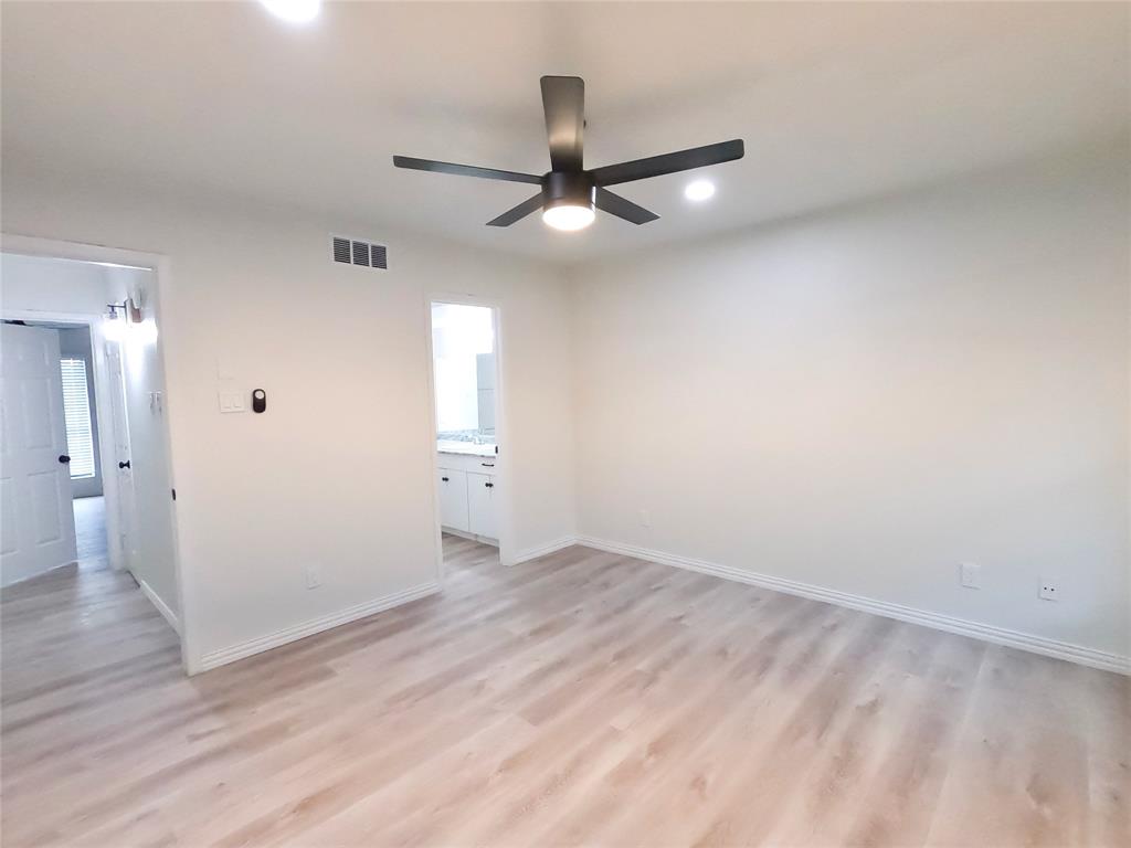 Courtyard Condo - Residential