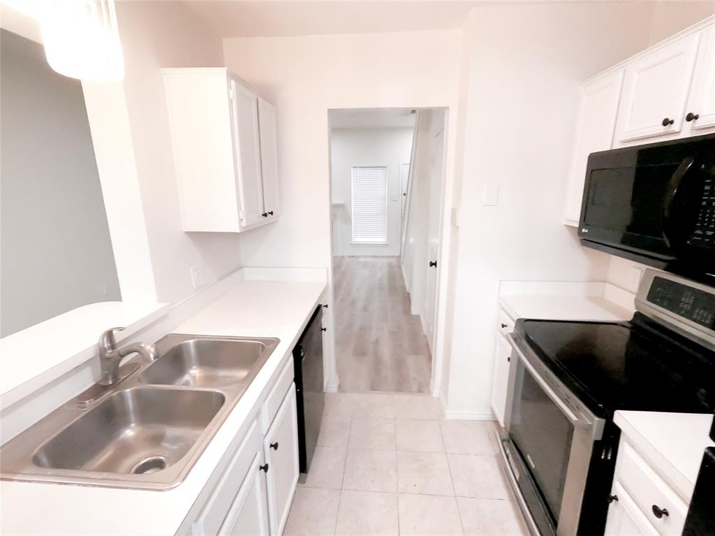 Courtyard Condo - Residential