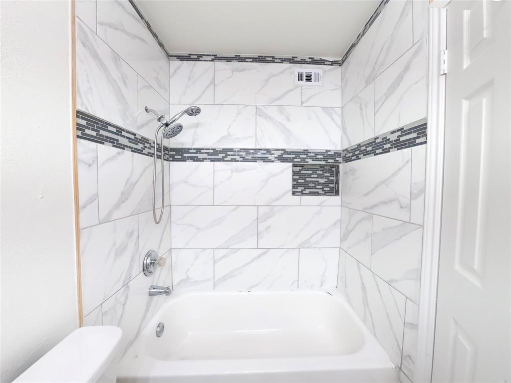 Courtyard Condo - Residential