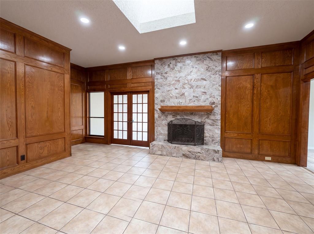 1604 Danube Lane