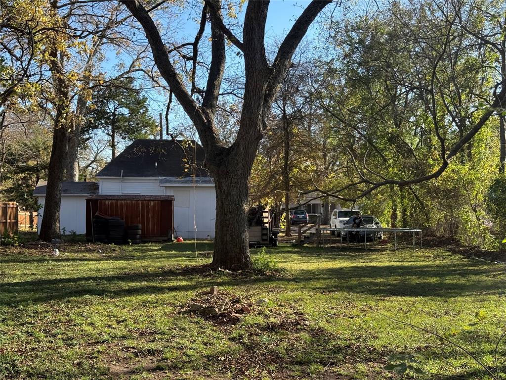 Moore B H Heirs - Residential