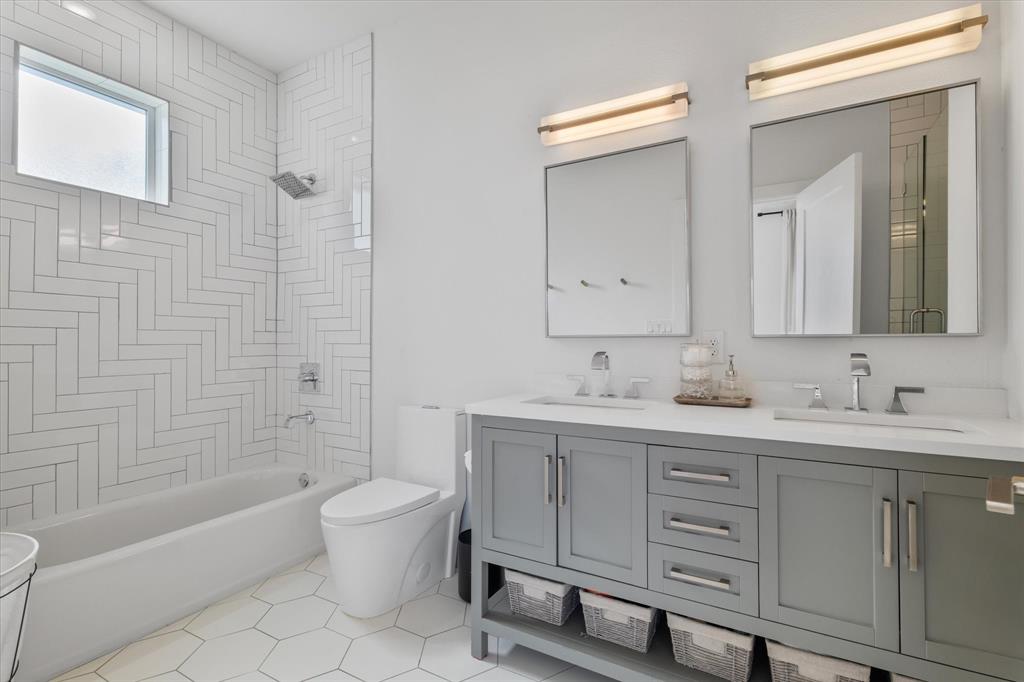 Moser Up at Henderson - Residential Lease