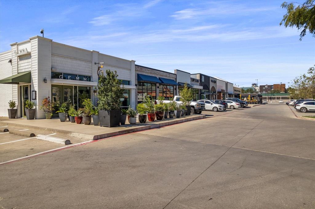 Moser Up at Henderson - Residential Lease