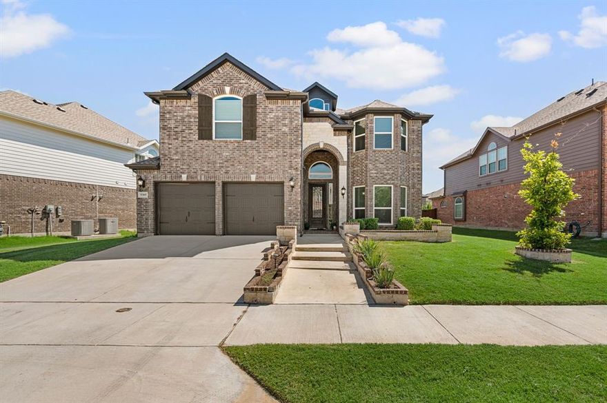 OPEN HOUSE Nov 15 1pm to 3pm. Welcome to a grand entry, open concept living, and plenty of space for the family to spread out! Wonderful corner lot home with tons of features in the growing Haslet area. Award-winning Northwest ISD schools; short drive to Alliance, Costco, and HEB; and easy access to Fort Worth. Cook in the chef's kitchen overlooking the grand living room, work from home or entertain in the front flex room, relax on the back patio next to the stone fireplace, or get away from the city in the jetted master tub, this home has it ALL! Wonderful upgrades include hardwood floors, high vaulted ceilings, upgraded stainless appliance package with double oven, expanded patio, and so much more. DO NOT MISS THIS ONE!