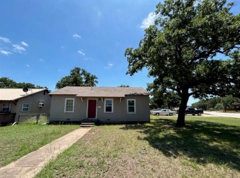 Photo of 1409 W 13th Street, Cisco, TX 76437 (MLS # 21351437)
