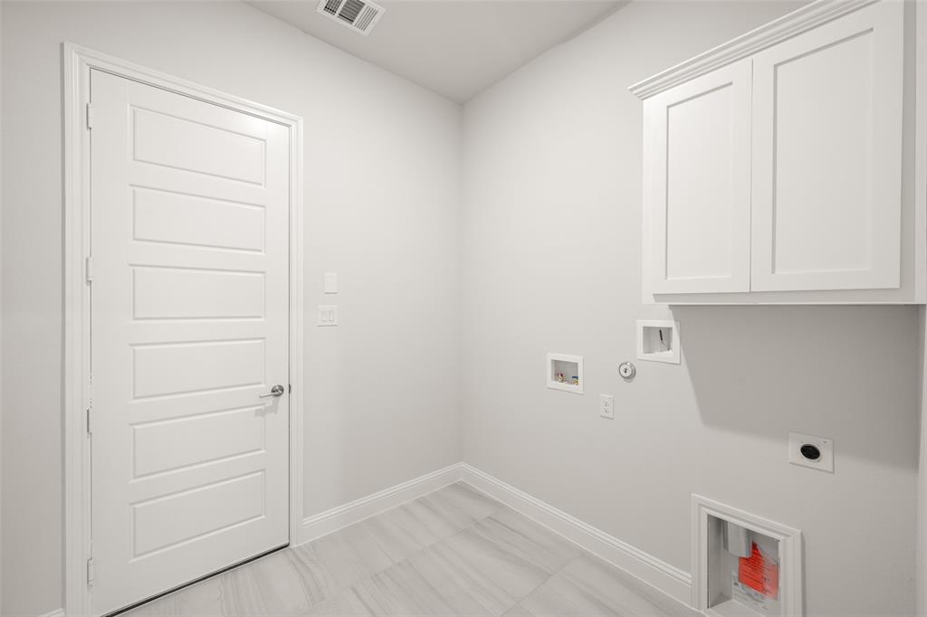 Sheppard's Place - Residential