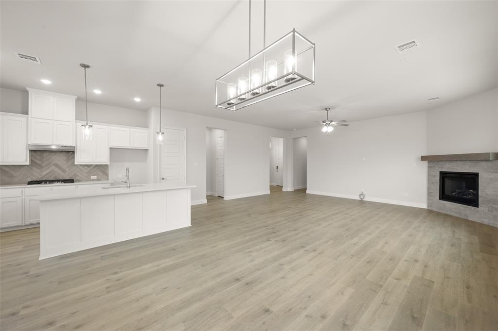 Sheppard's Place - Residential