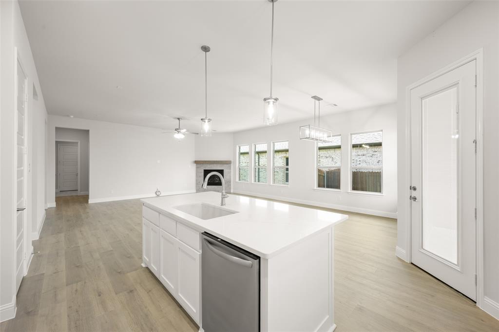 Sheppard's Place - Residential