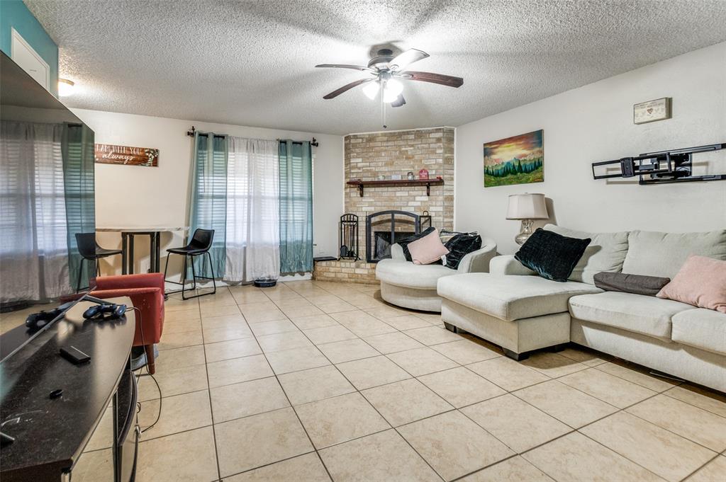 6102 Kelly Elliott Drive