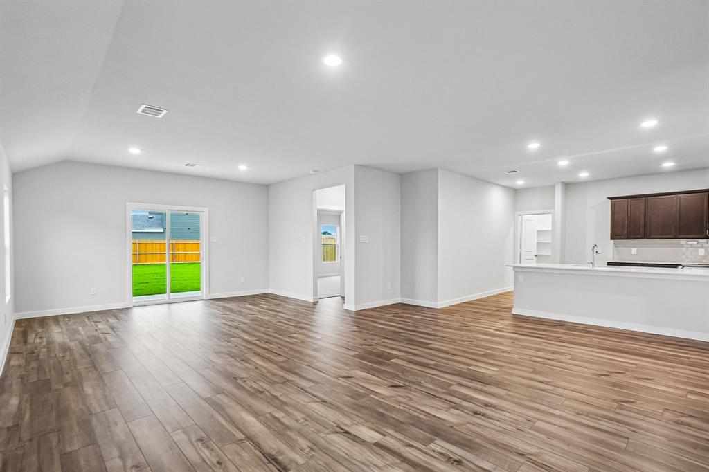 Middlefield Village - Residential