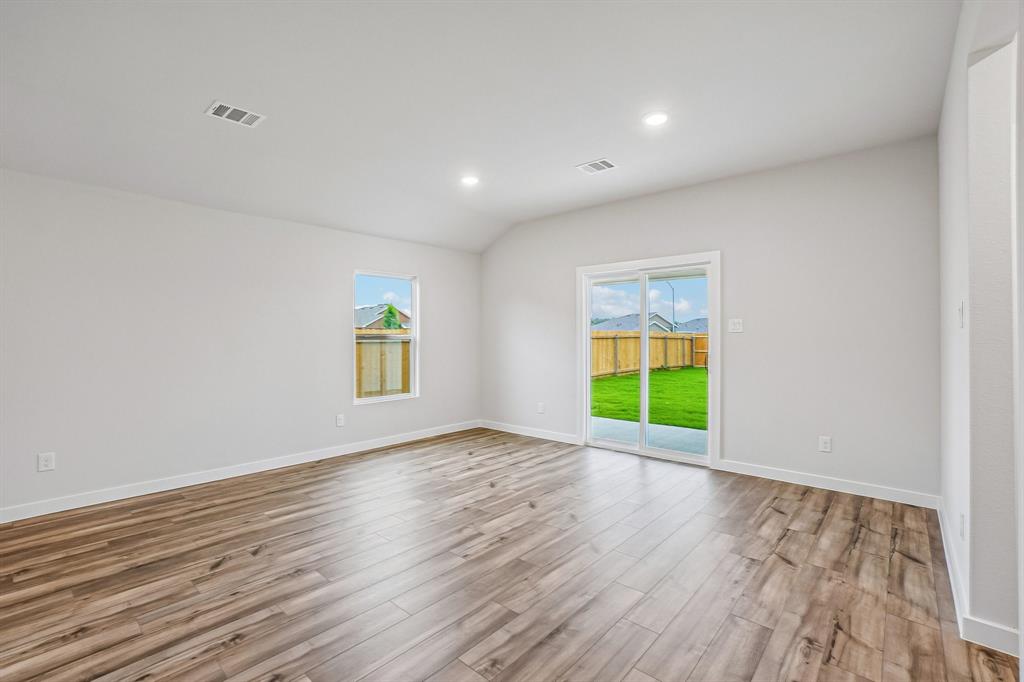 Middlefield Village - Residential