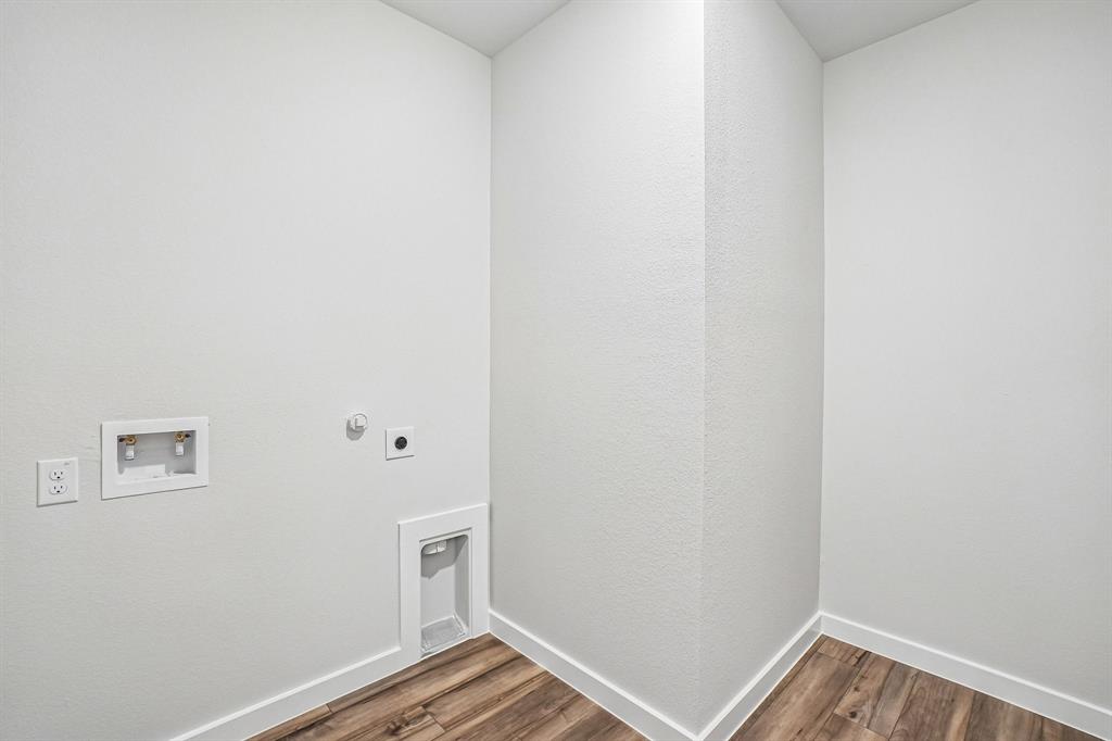 Middlefield Village - Residential