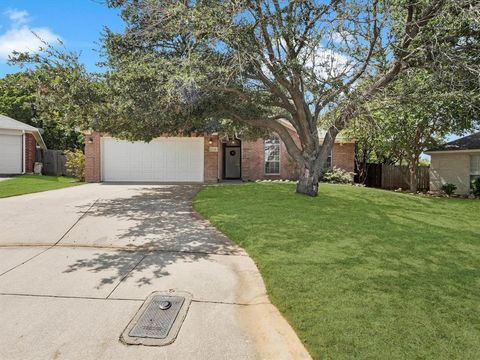 7700 Stonebank Court Fort Worth TX 76112