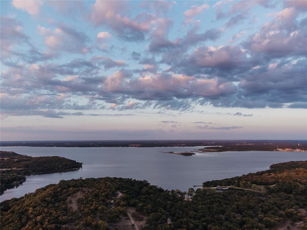 10729 Arrowhead Point Drive