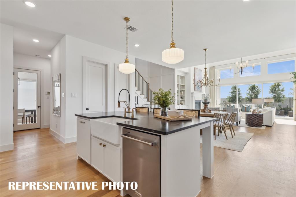 Painted Tree Lakeside South 50s - Residential