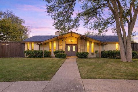 3731 Truesdell Place Dallas TX 75244