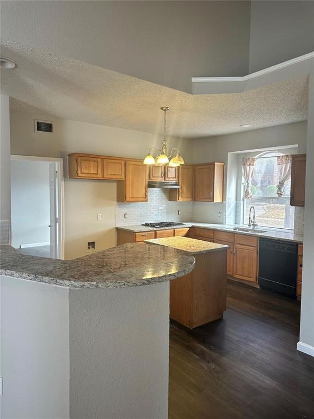 Photo of 2409 Homestead Drive, Mesquite, TX 75181 (MLS # 21087491)