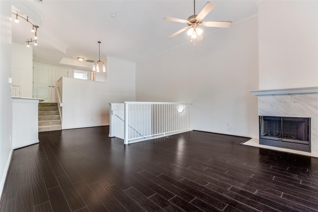 2201 Wolf Street 7208