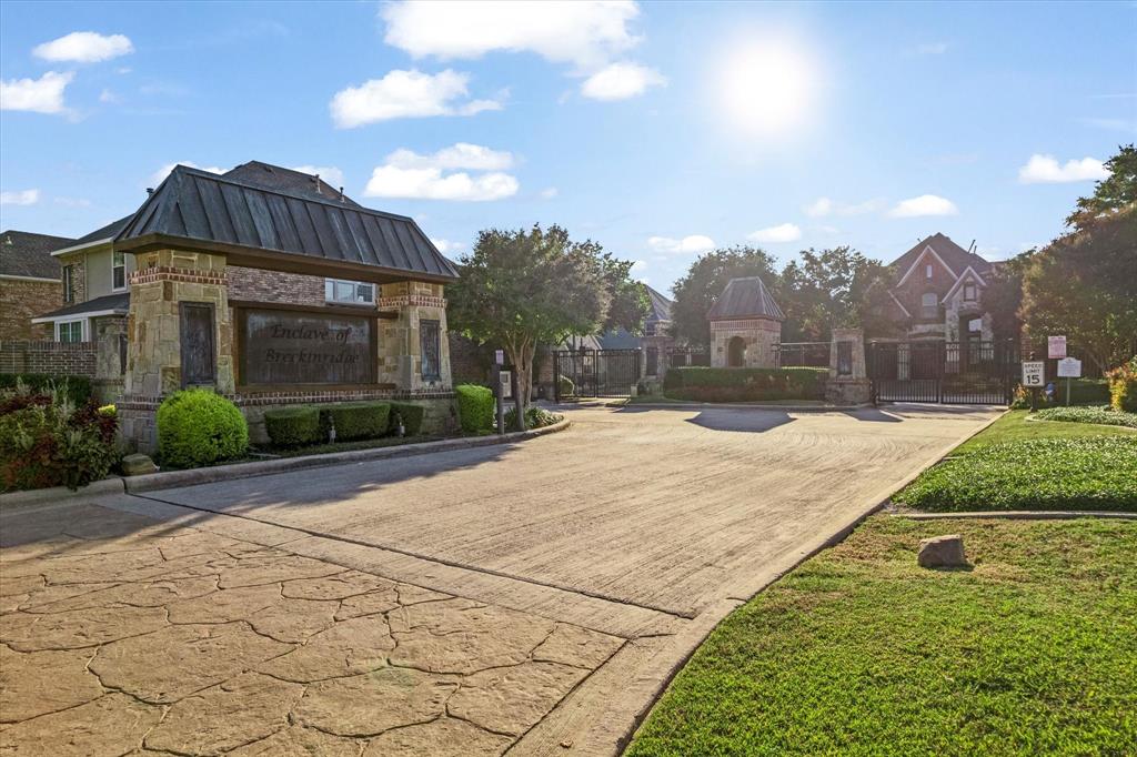 3228 Heatherbrook Lane