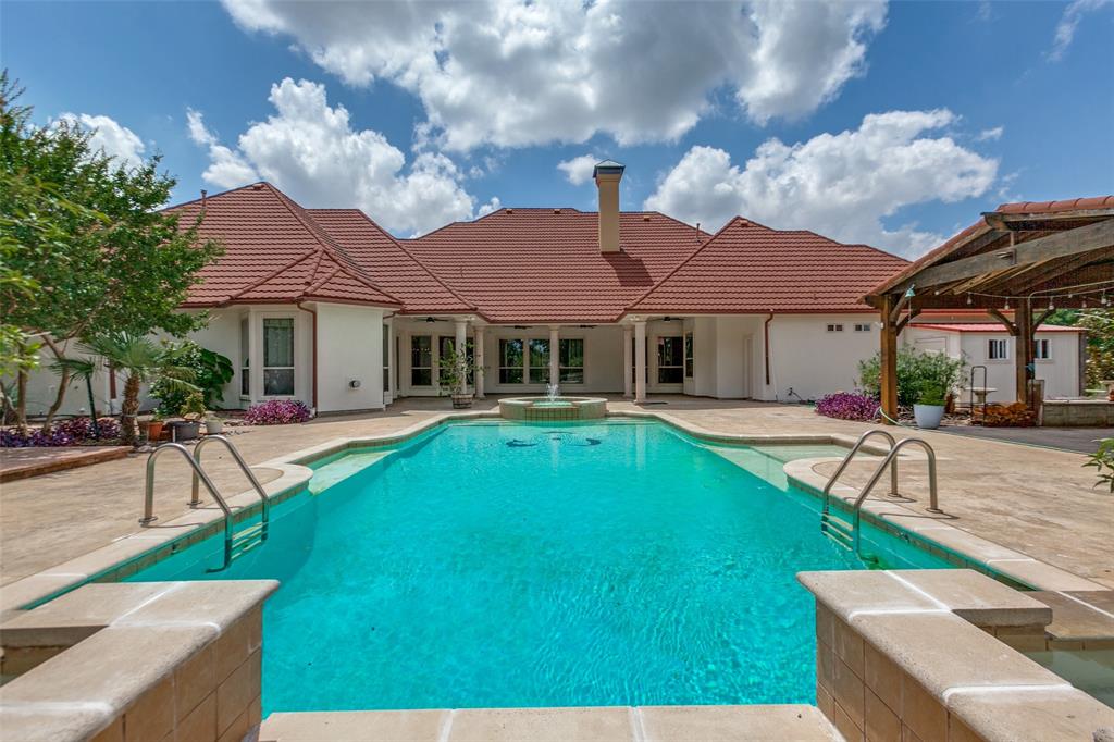 3504 Flintstone Drive