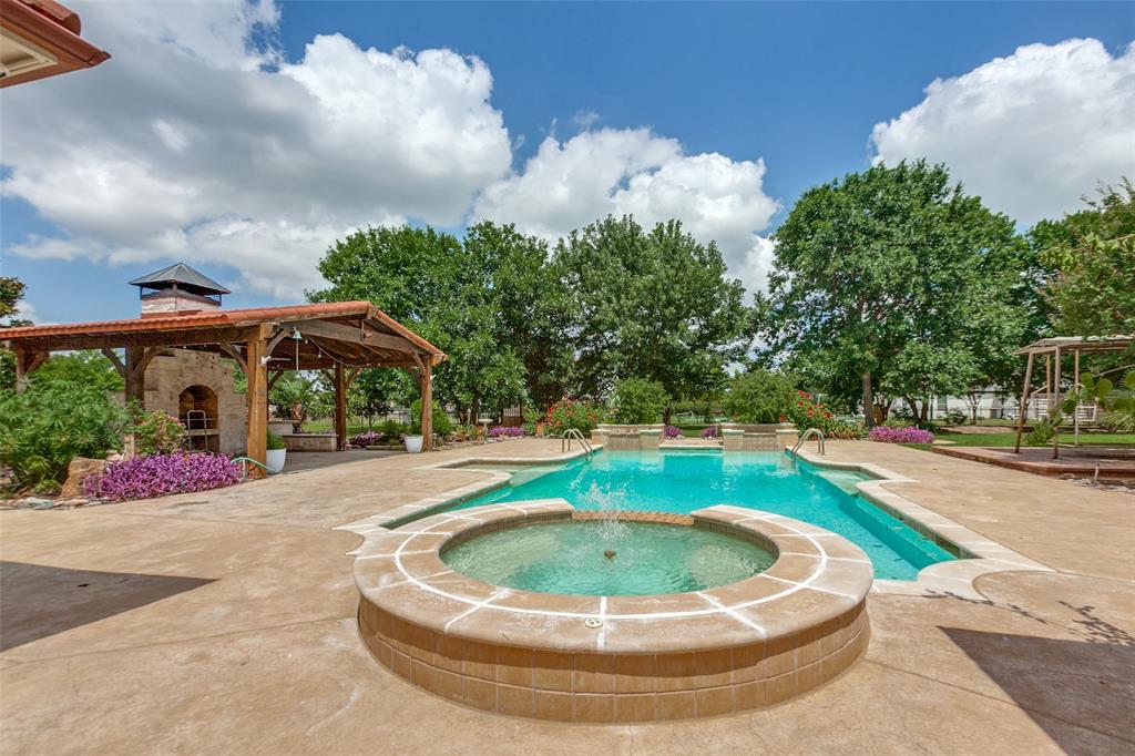 3504 Flintstone Drive