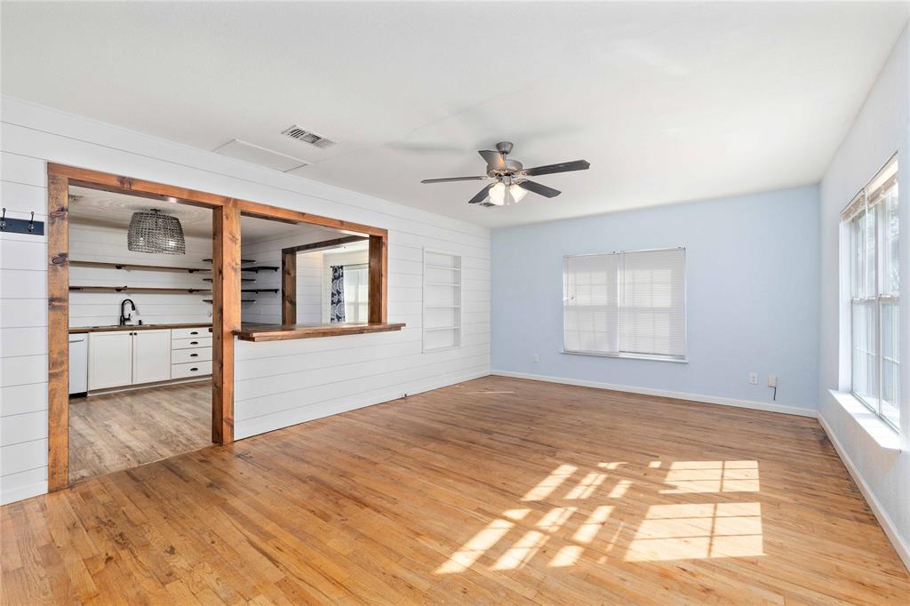 505 E Walcott Avenue