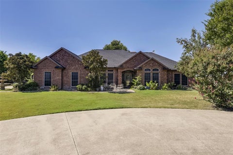 Photo of 137 Cactus Road, Waxahachie, TX 75165 (MLS # 21361544)