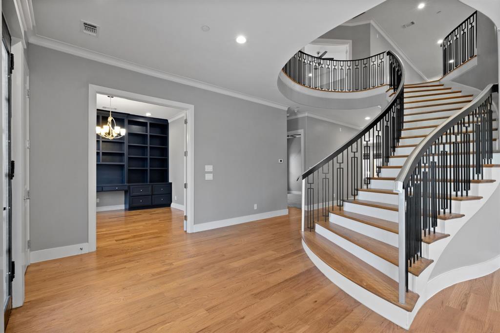 University Hlnds Add - Residential