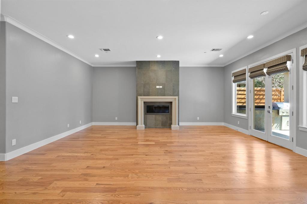 University Hlnds Add - Residential