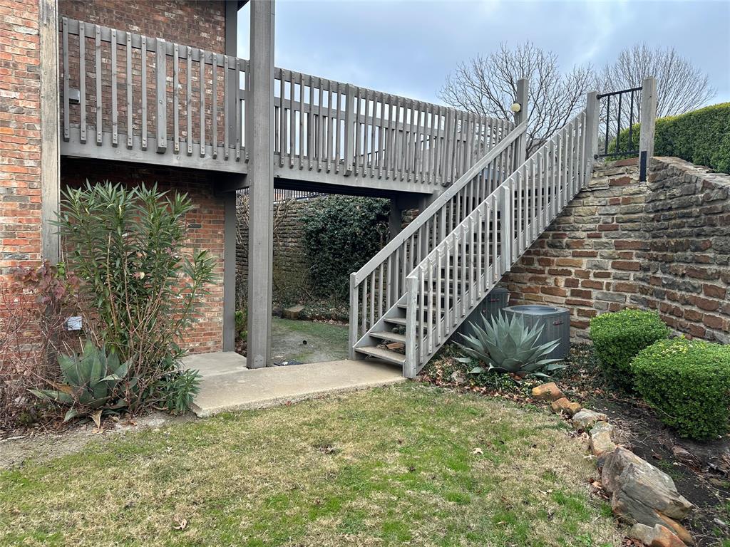 Photo of 927 Signal Ridge Place, Rockwall, TX 75032 (MLS # 21384109)