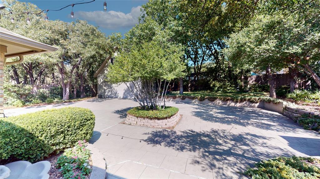 5715 Trail Lake Drive