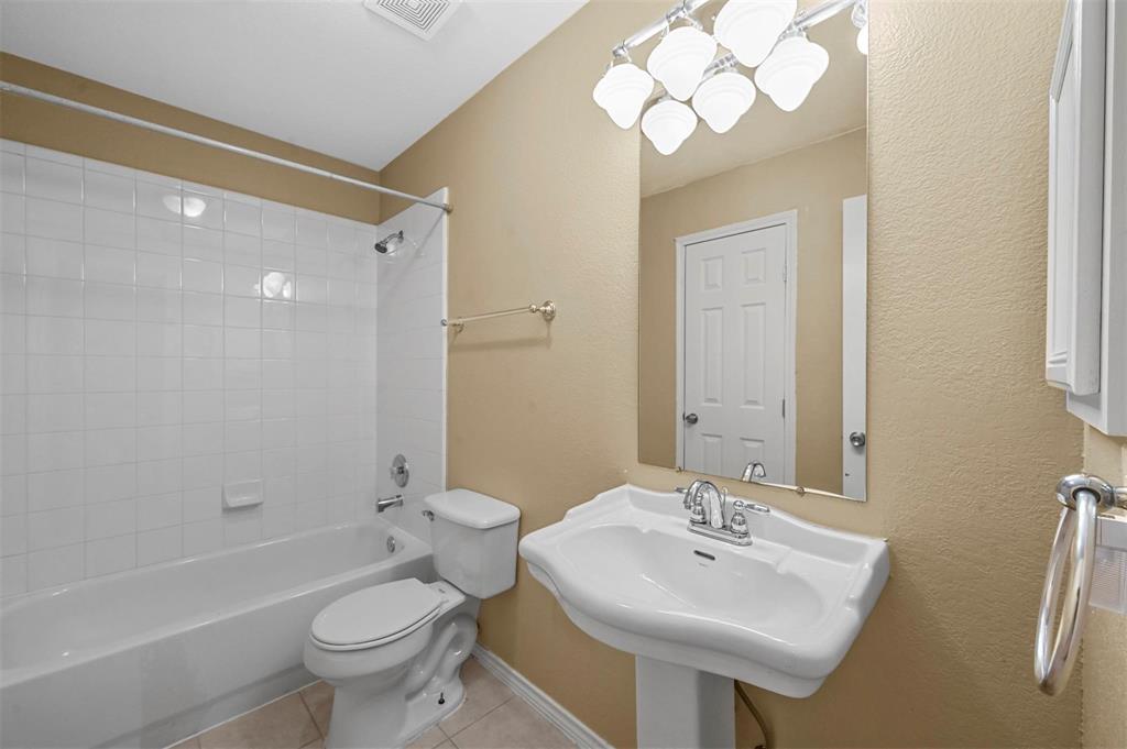 Virginia Hills 01 - Residential Lease