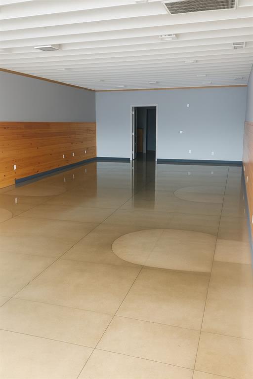 Erie Hill Place Add - Commercial Lease