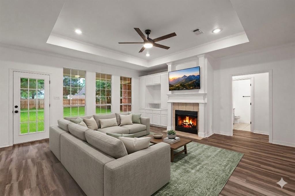 2107 Rivercrest Circle