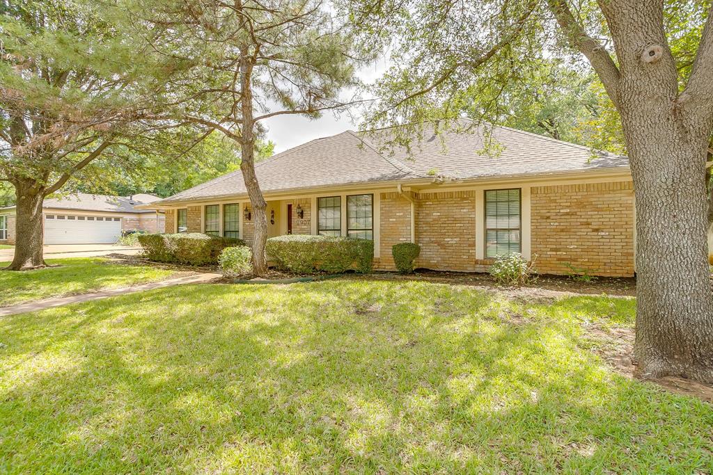 2907 Creekwood Drive