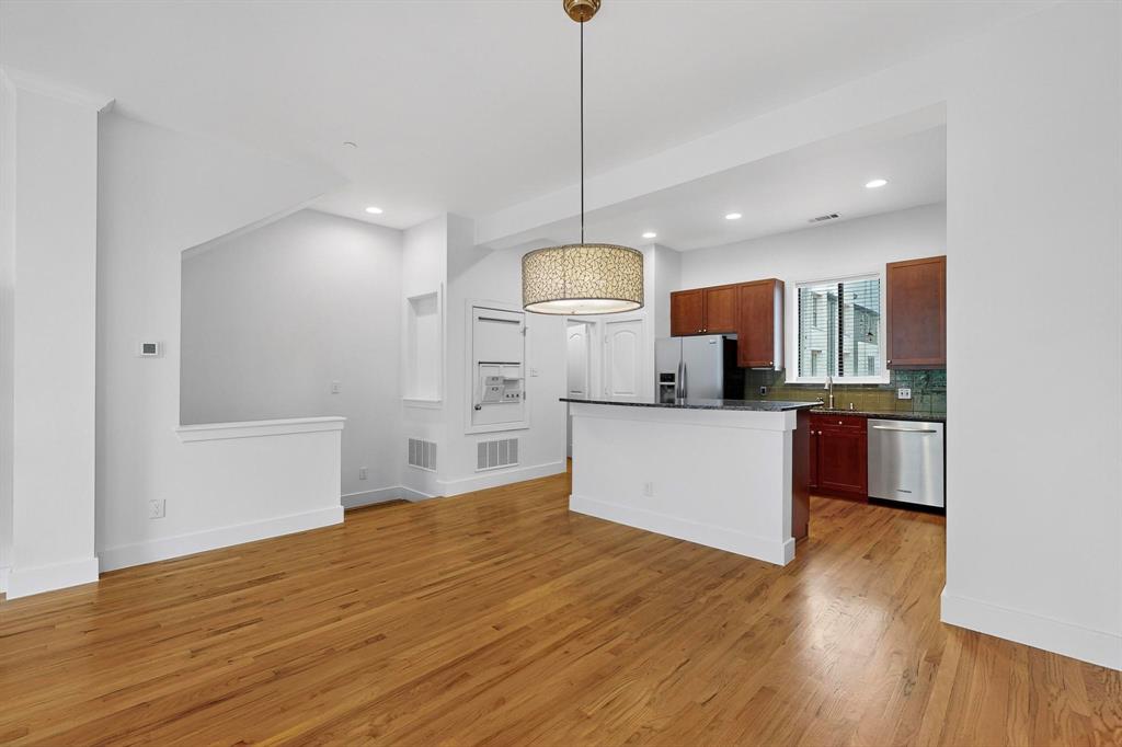 Palo Alto Twnhms Condo - Residential